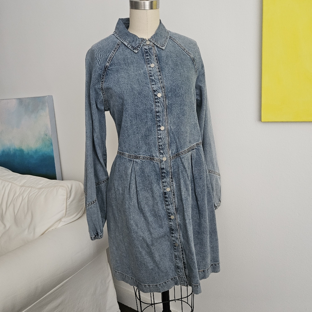 Button-Front Denim Shirt Dress WOMEN - Light Blue
